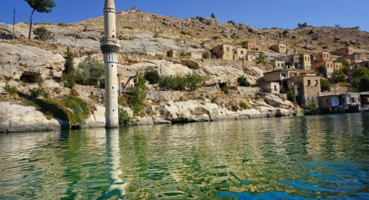 Halfeti Turu